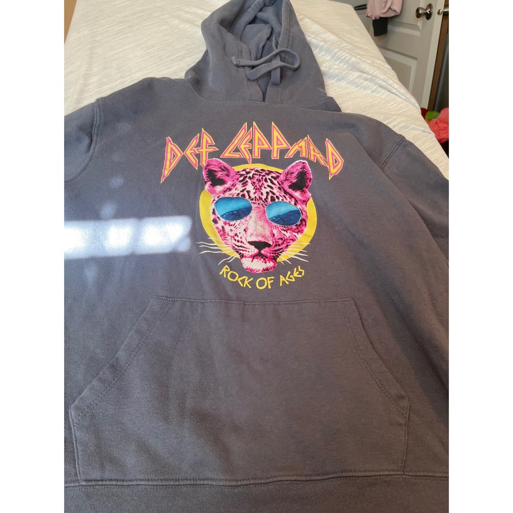 Def Leppard Rock of Ages Graphic Hoodie Sweatshirt Charcoal‎ Gray Size L